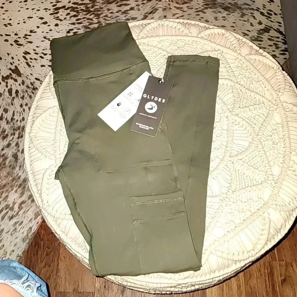 Glyder Cargo Legging Moss NWT